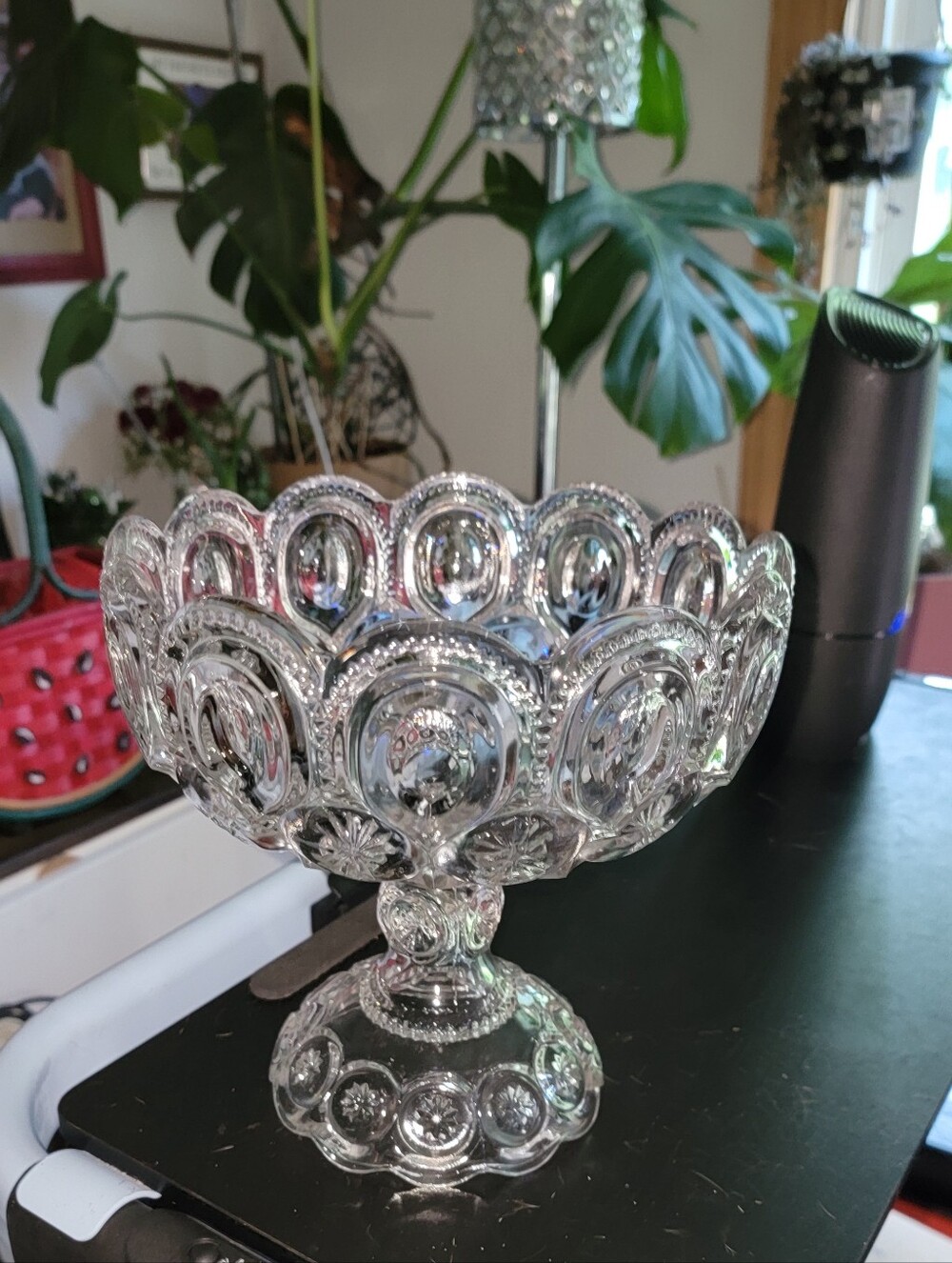 Adams & Company Antique Palace aka LE Smith Compote Made In 1880s Glows In UV